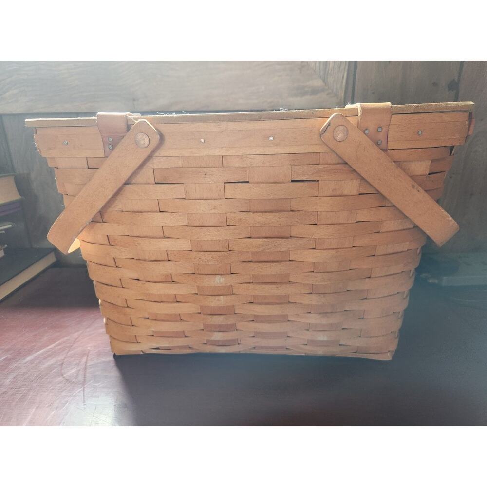 Longaberger Handwoven Picnic Basket 2 Swing Handles Wood Lid 1995 - Picture 3 of 11